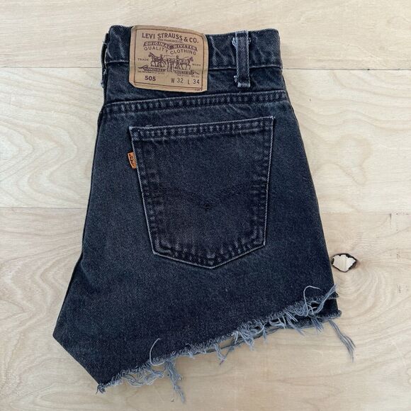 Vintage Levis 505 Shorts Women's 31 Black 80s Denim Made in USA Jorts Summer - Picture 2 of 9